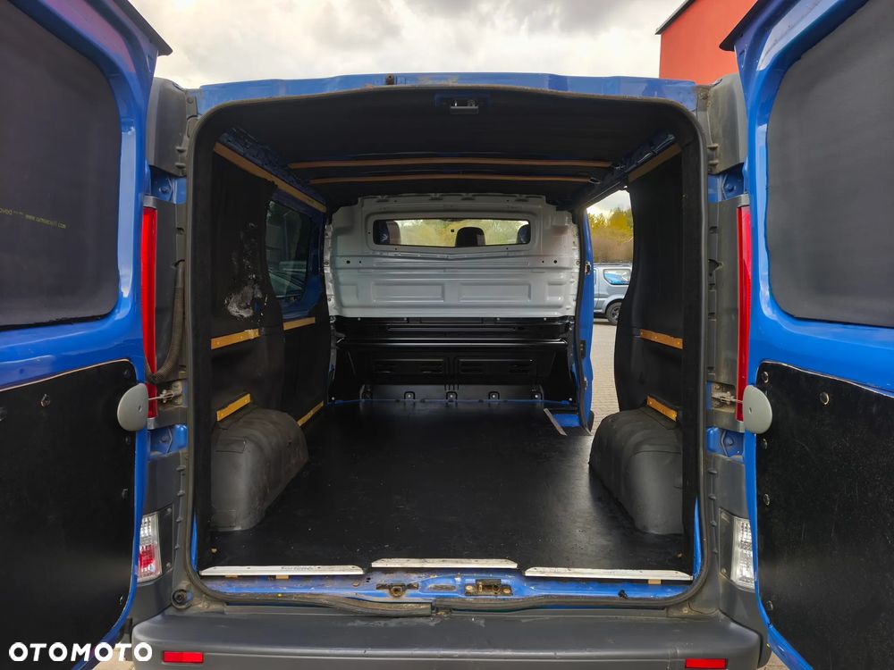 Renault Trafic - 16