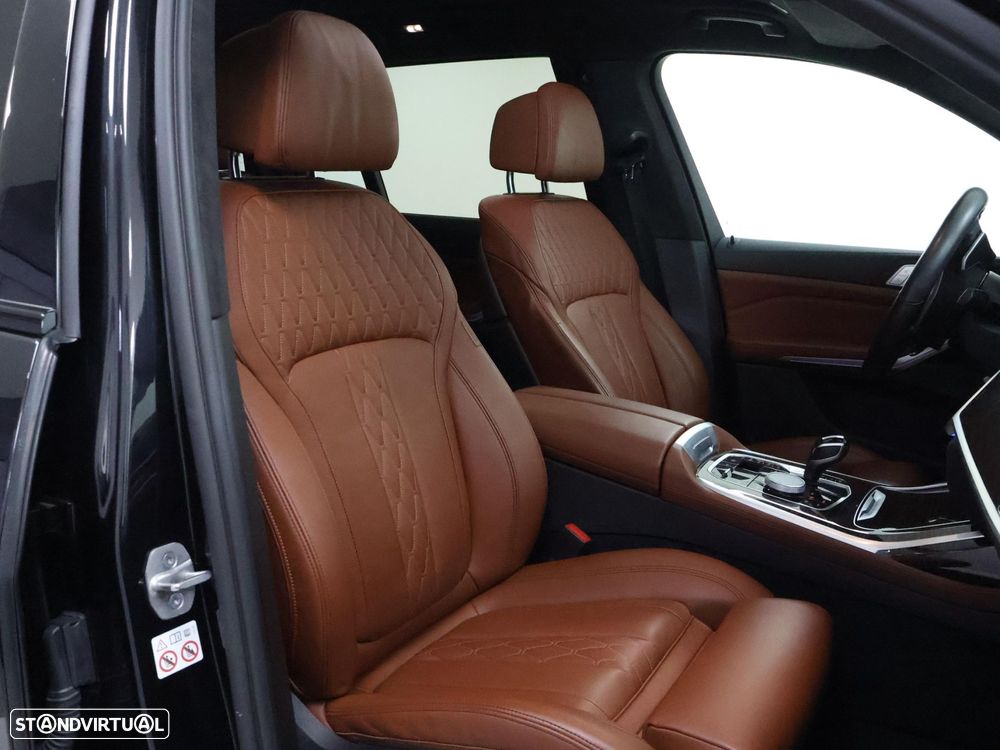 BMW X7 40 d xDrive Pack M - 33