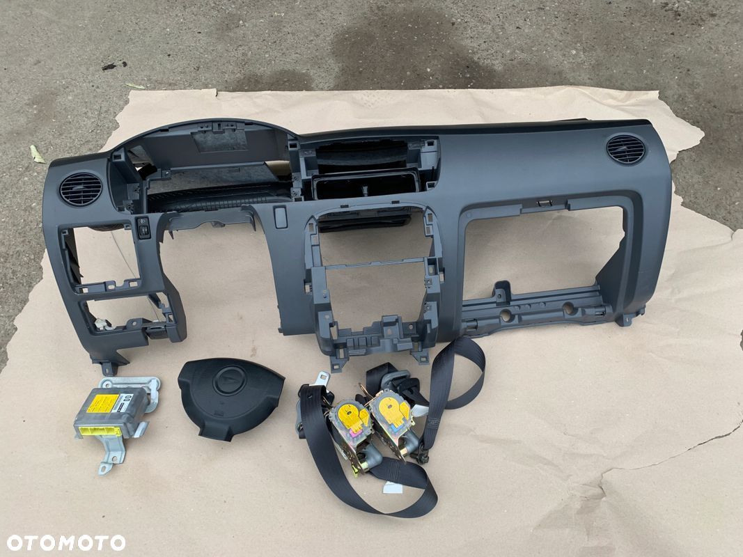 DAIHATSU CUORE VI KONSOLA DESKA PODUSZKI PASY - 1