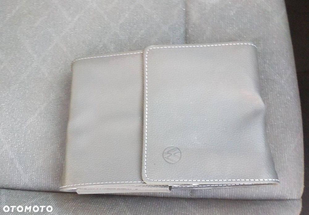 Volkswagen Golf - 22