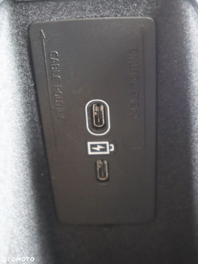 Volvo XC 60 B5 B AWD Plus Dark - 27