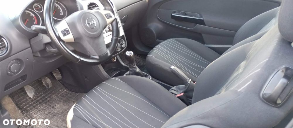 Opel Corsa 1.2 16V Enjoy - 3
