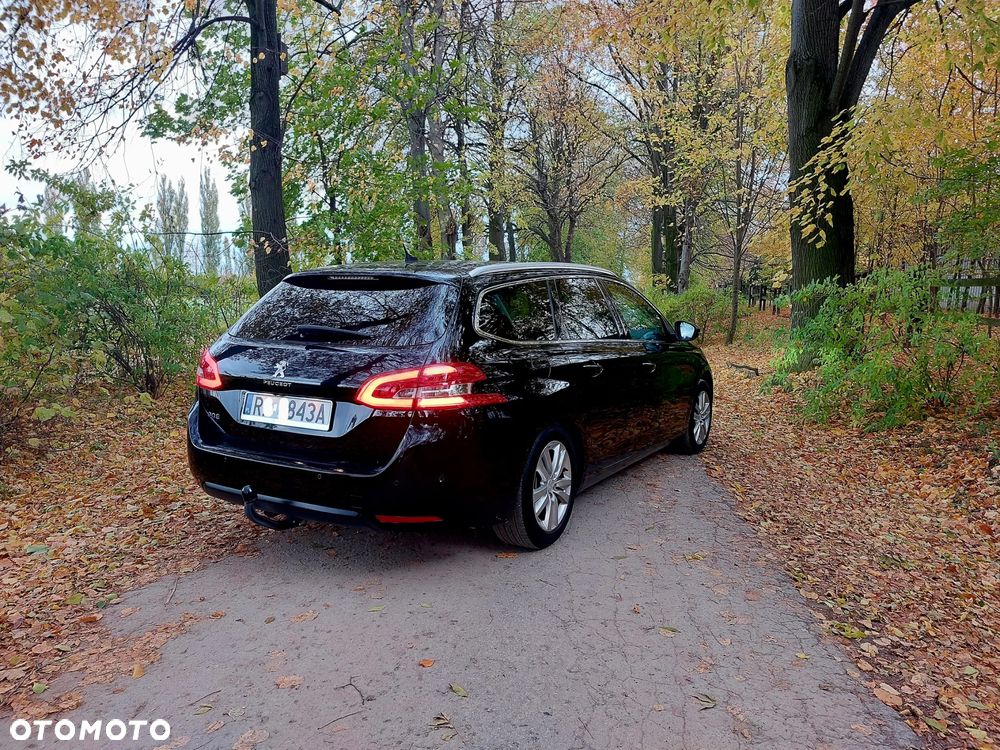 Peugeot 308 1.2 PureTech Allure S&S - 5