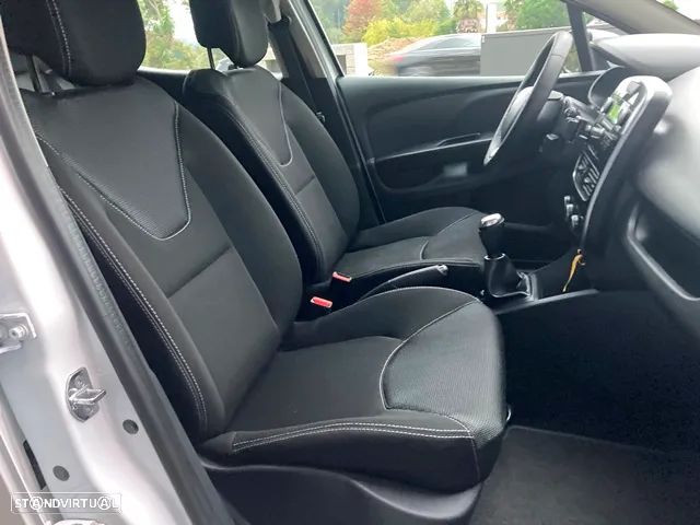 Renault Clio 1.5 dCi Zen - 26