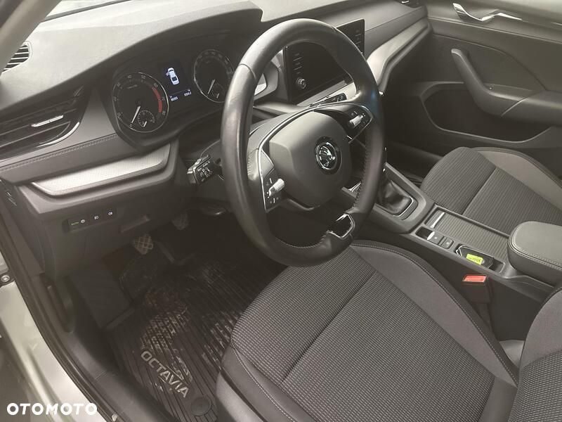Skoda Octavia 1.5 TSI ACT Ambition - 10