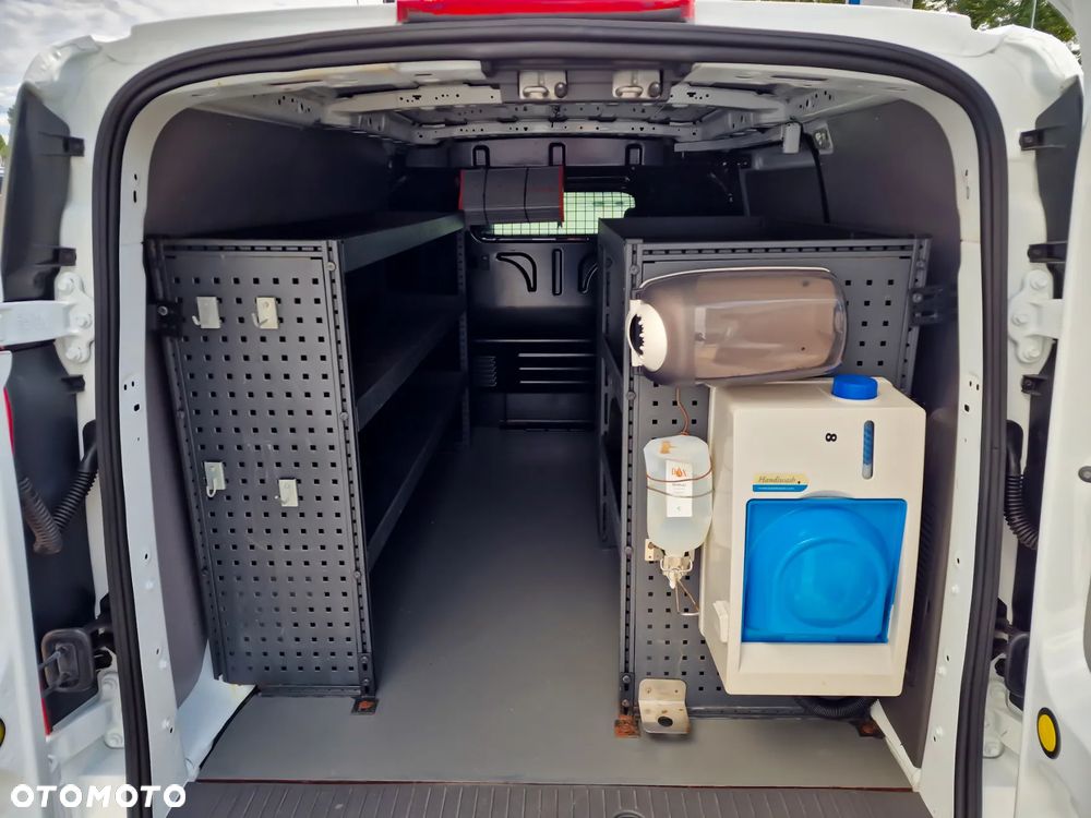 Ford TRANSIT CONNECT L2 - 17
