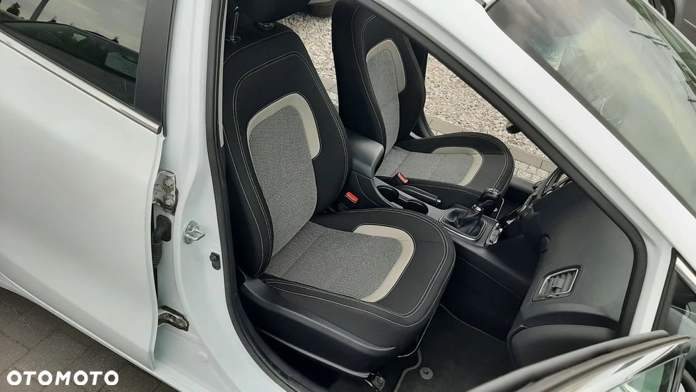 Kia Ceed 1.4 Business Line - 23