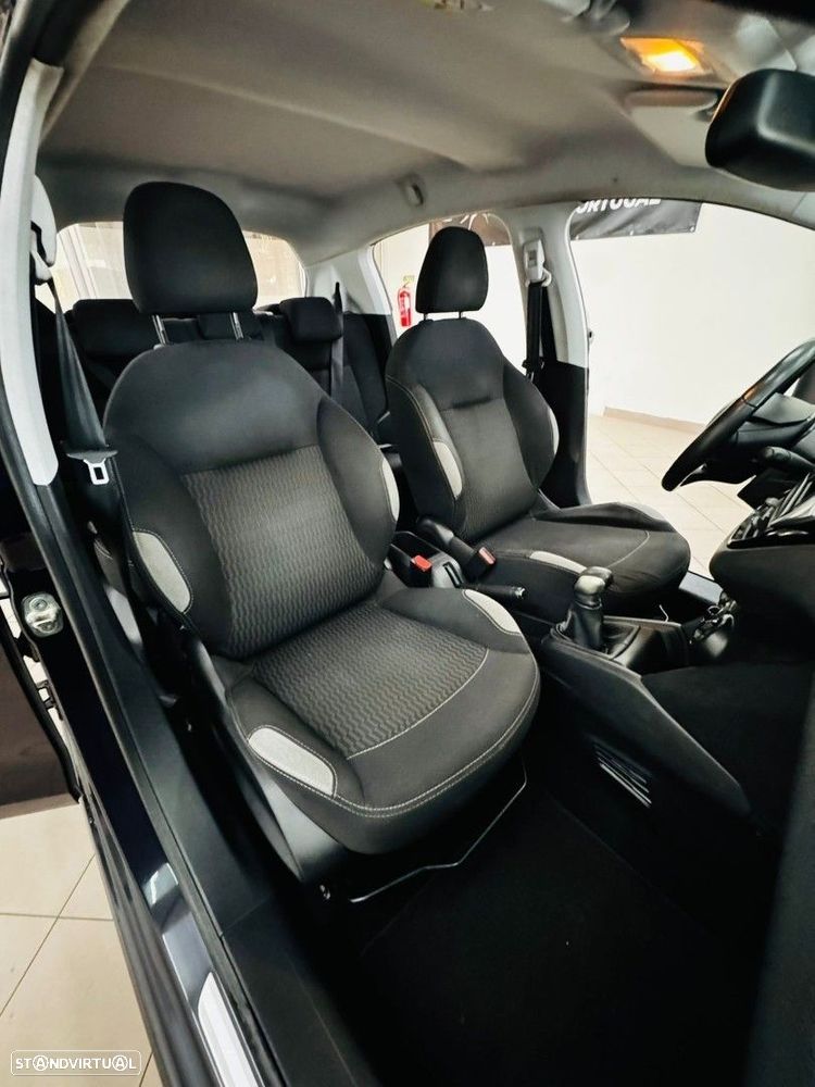 Peugeot 208 1.2 VTi SE Style - 13