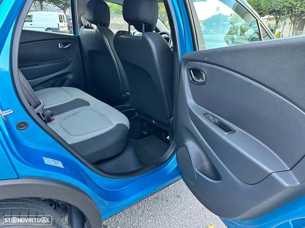 Renault Captur dCi 90 EDC Dynamique - 32