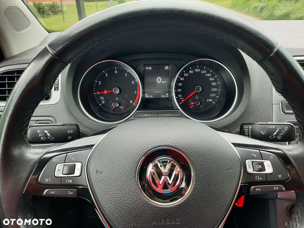Volkswagen Polo 1.2 TSI Blue Motion Technology Allstar - 16