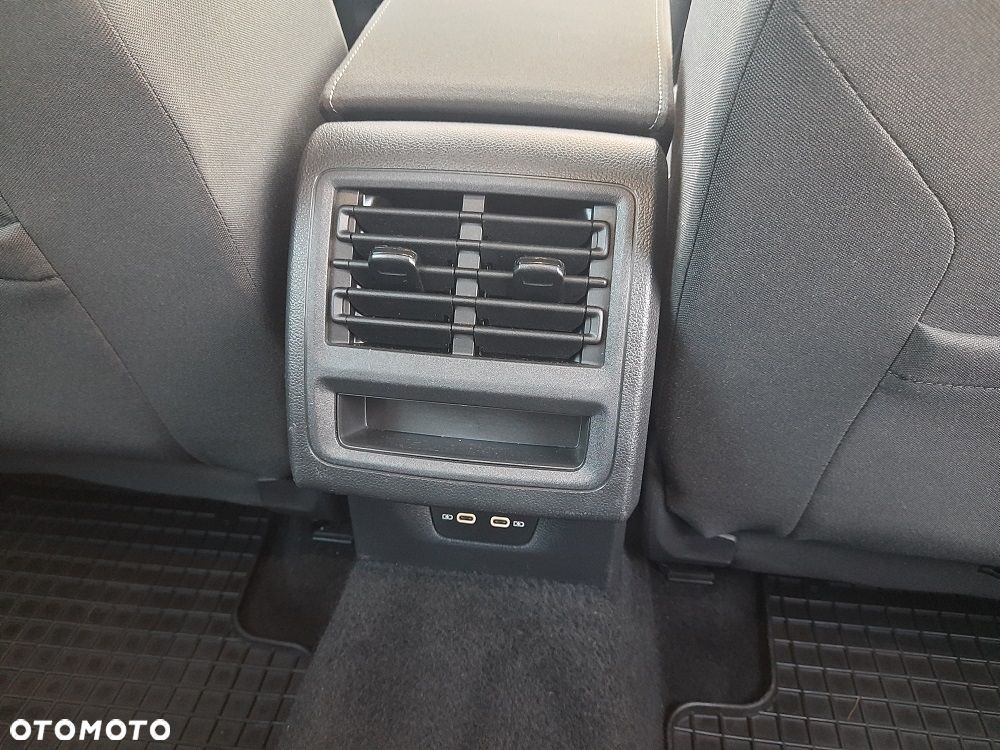 Volkswagen Golf 2.0 TDI Life - 18