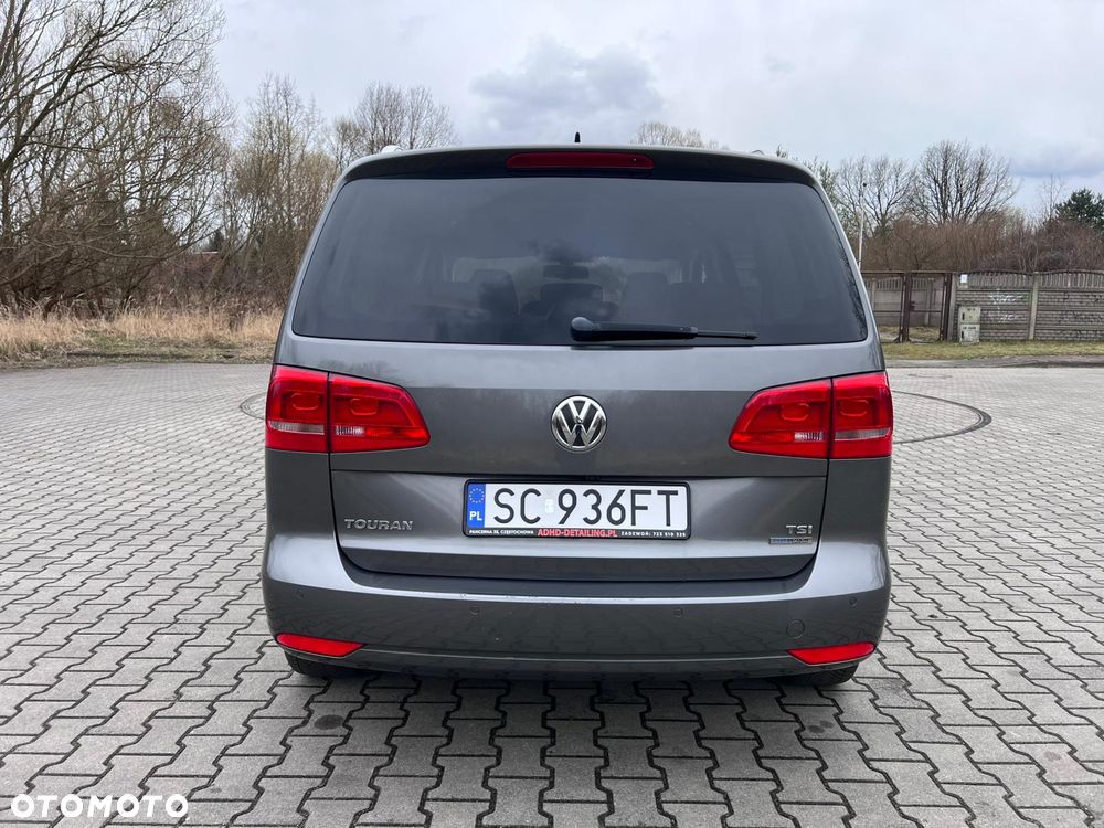 Volkswagen Touran 1.2 TSI STYLE - 6