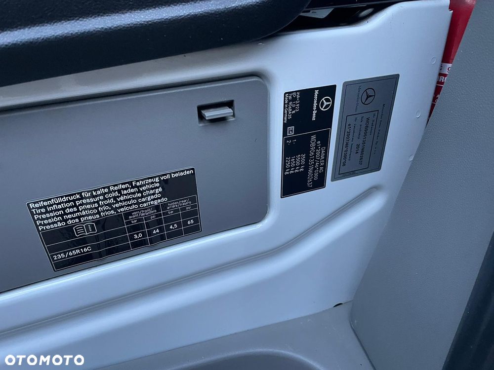 Mercedes-Benz SPRINTER - 23