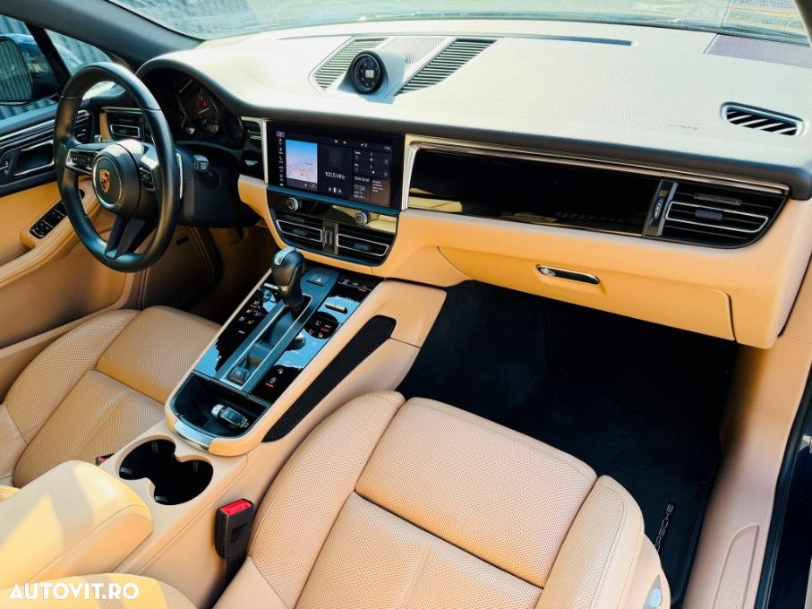 Porsche Macan T PDK - 15