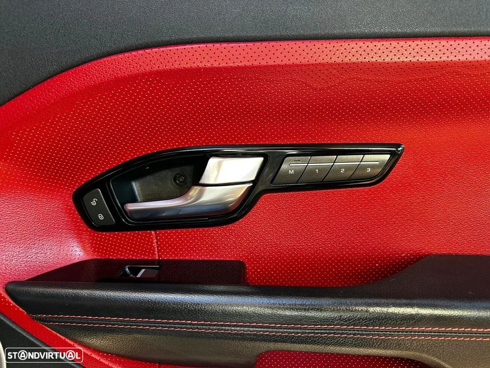 Land Rover Range Rover Evoque - 23