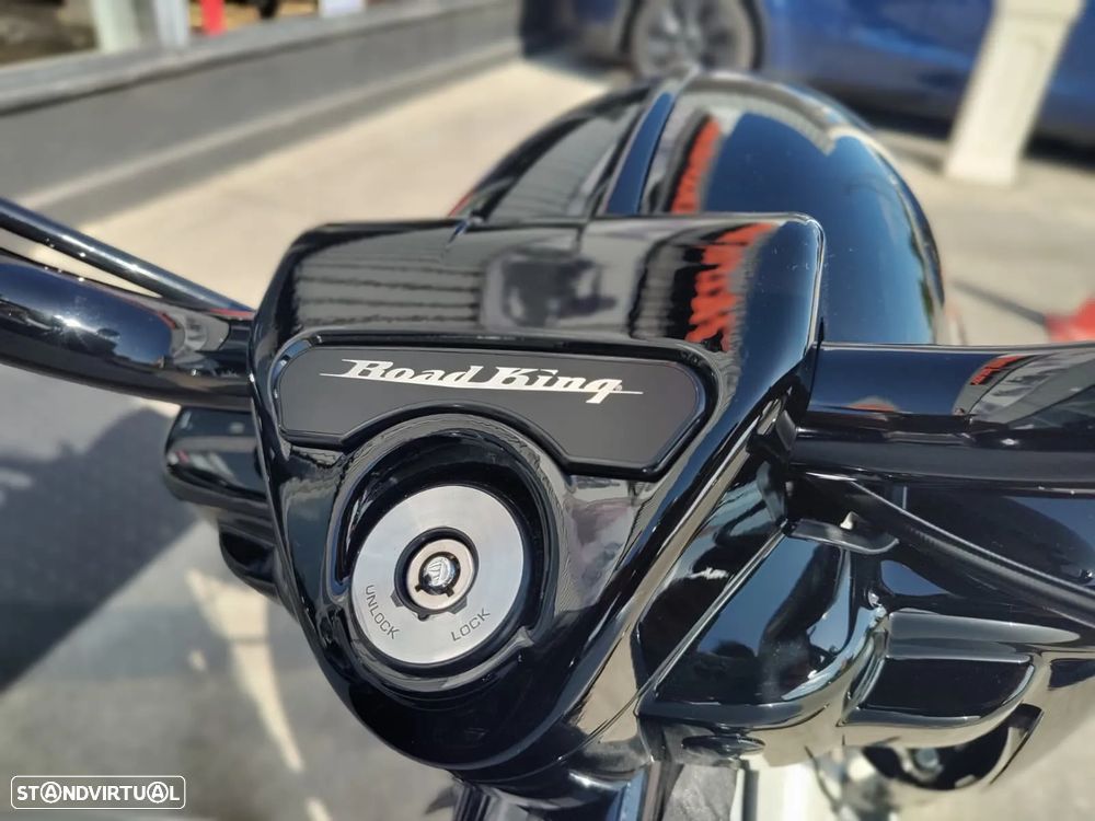 Harley-Davidson Road King Special - 9