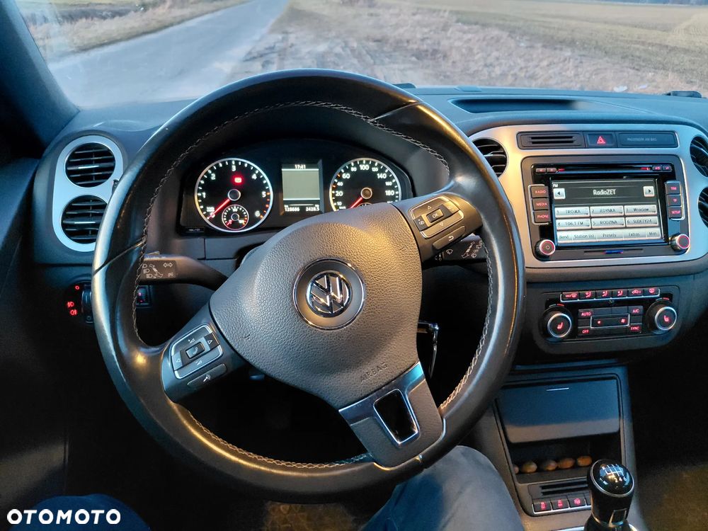 Volkswagen Tiguan 2.0 TDI DPF BlueMotion Technology Sport & Style - 14