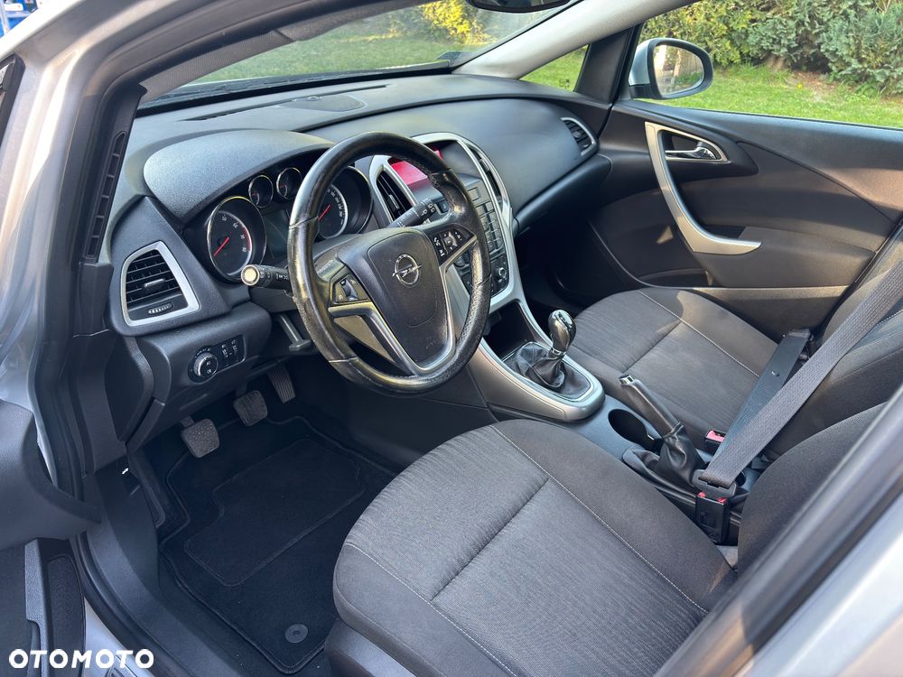 Opel Astra 1.6 Innovation - 20