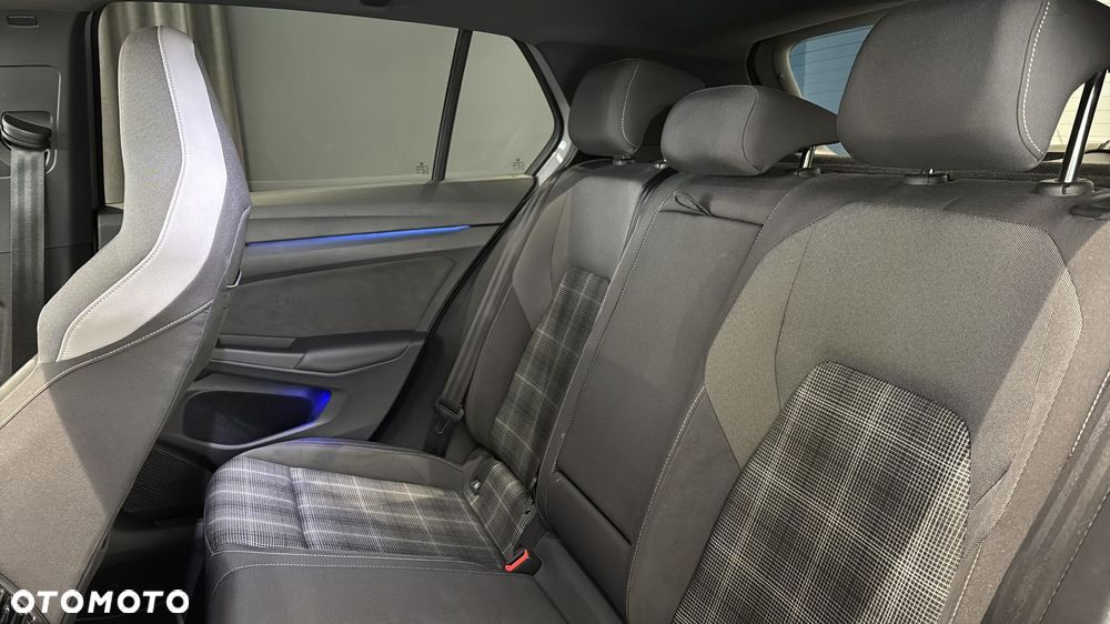 Volkswagen Golf - 17