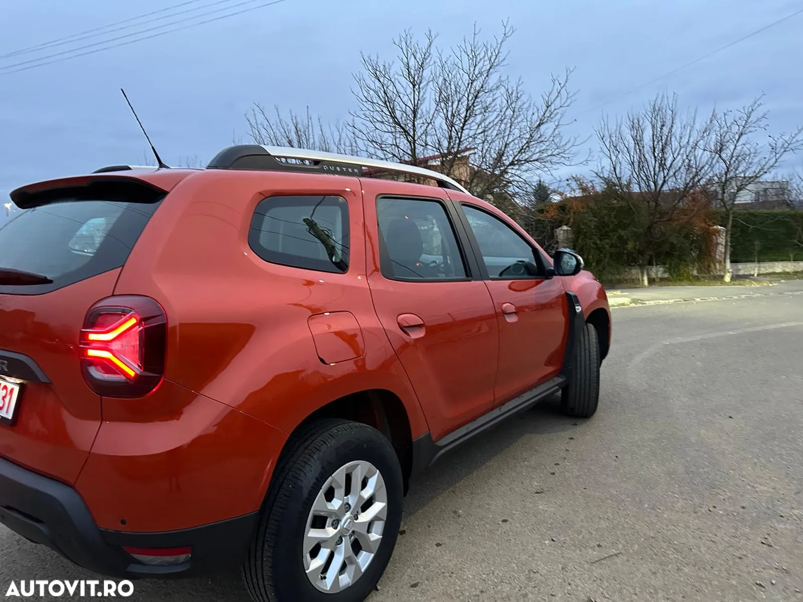 Dacia Duster TCe 130 GPF SL Orange - 4