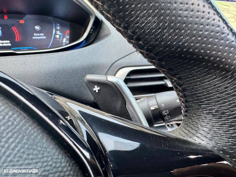 Peugeot 3008 1.6 BlueHDi GT Line EAT6 - 35