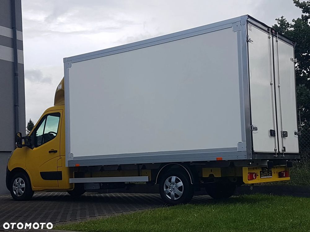 Renault MASTER KONTENER 8EP 4,22x2,23x2,24 KLIMA MANUAL KRAJOWY 6-BIEGÓW - 28