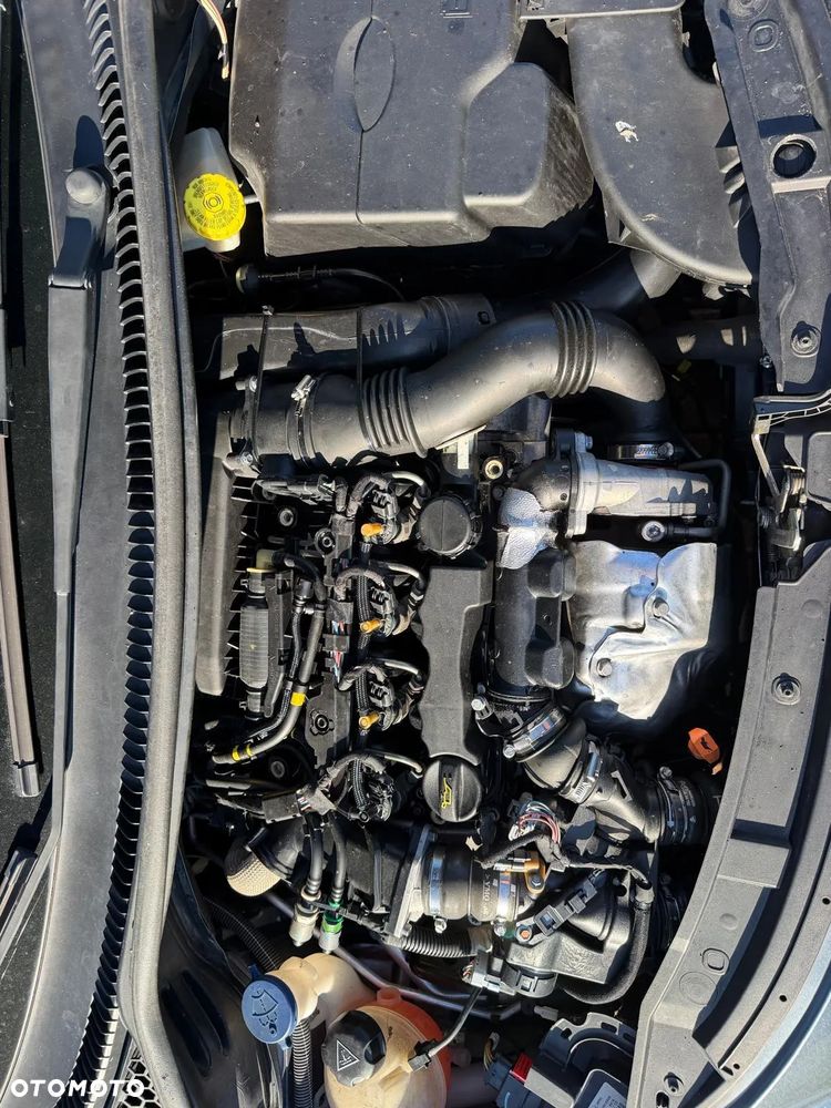 Peugeot 207 1.6 HDi - 11