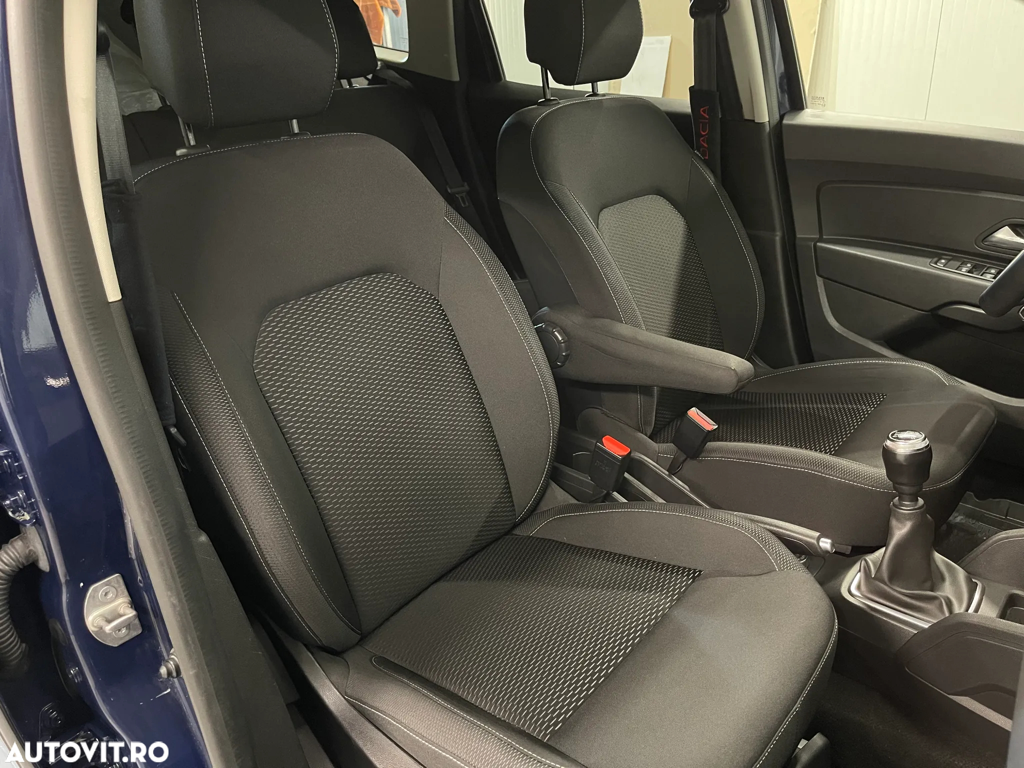 Dacia Duster 1.2 TCe 4x4 Laureate - 9