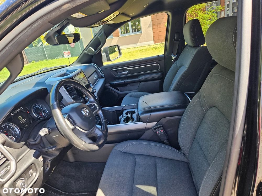 RAM 1500 Crew Cab Shortbed Bighorn - 9