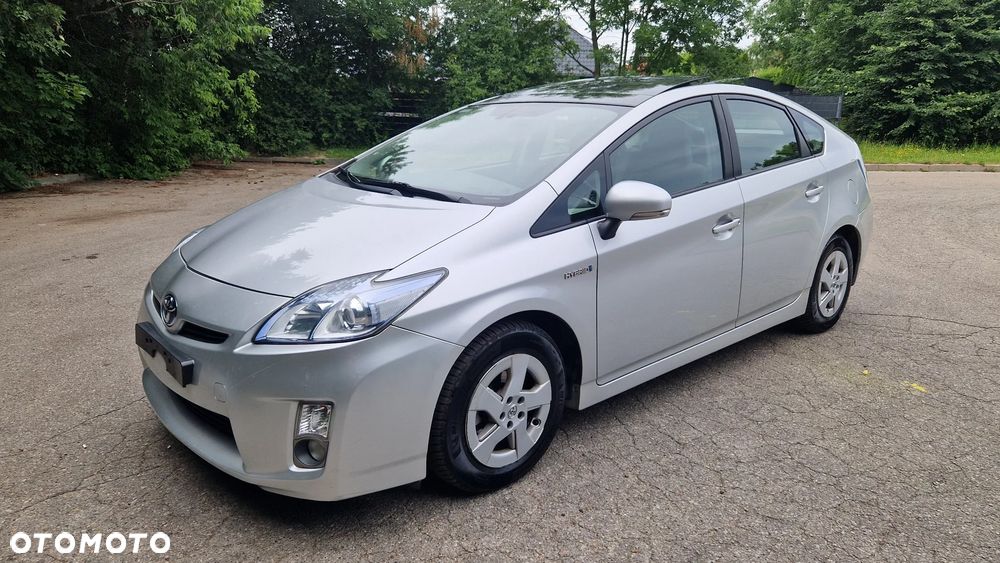 Toyota Prius (Hybrid) Executive - 1