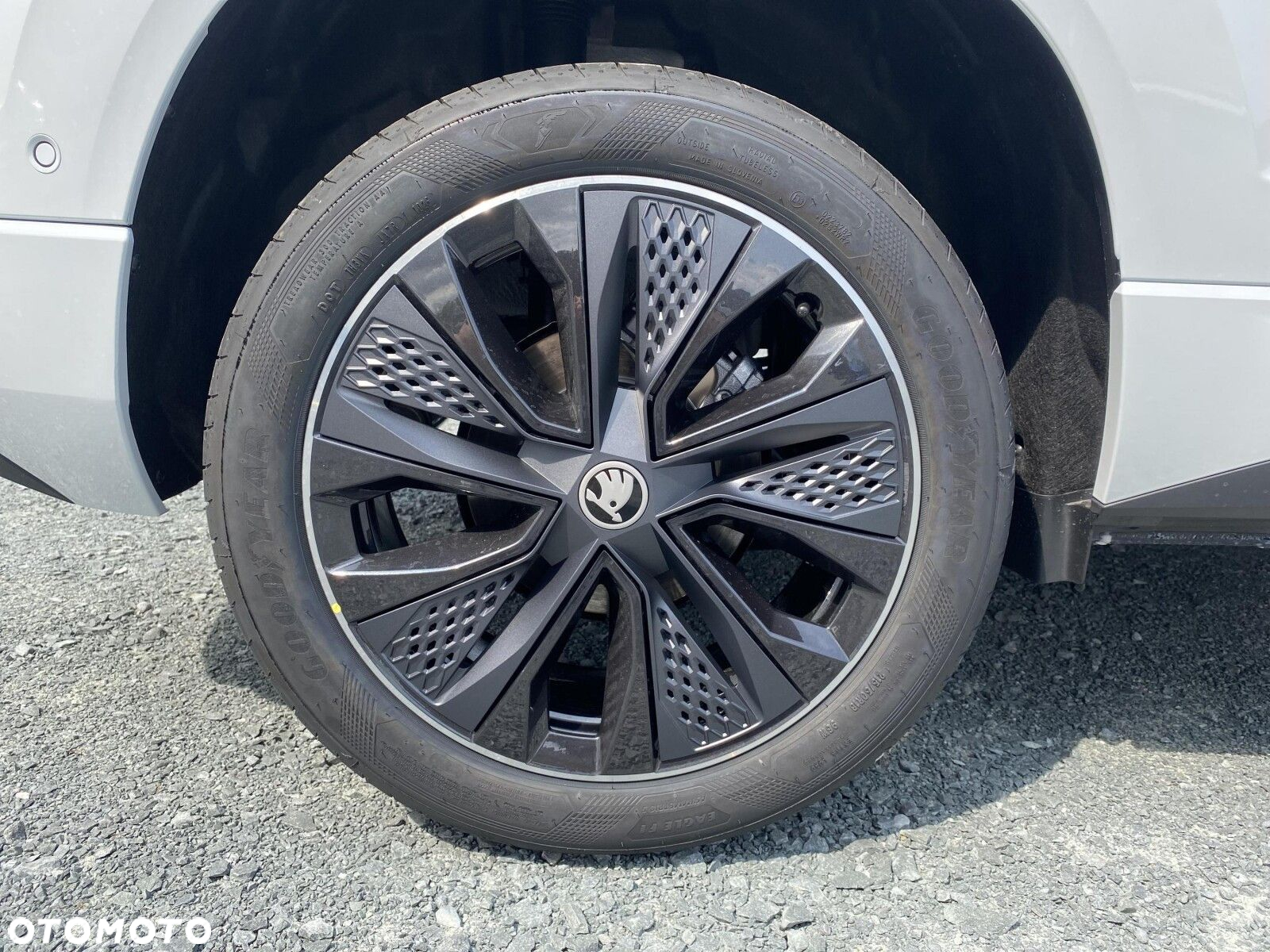 Skoda Karoq 1.5 TSI ACT Sportline DSG - 18