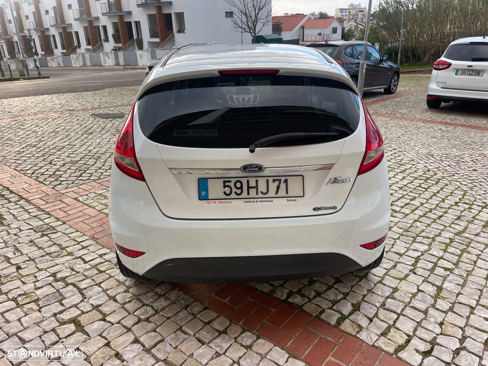 Ford Fiesta - 7