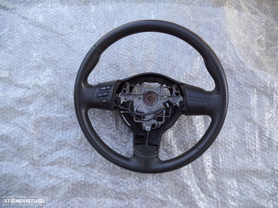 Volante em pele Toyota Corolla ano 2002 c/comandos - 2