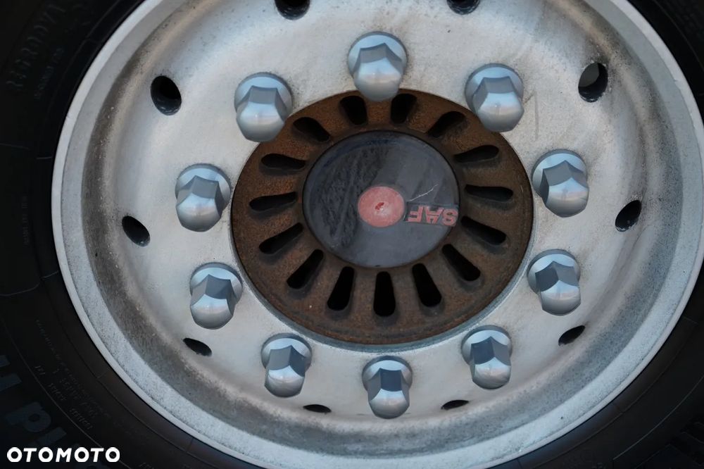 Spitzer CEMENTONACZEPA / 37 000 L / SILOS / 3 KOMORY / OSIE SAF / ALUFELGI - 19