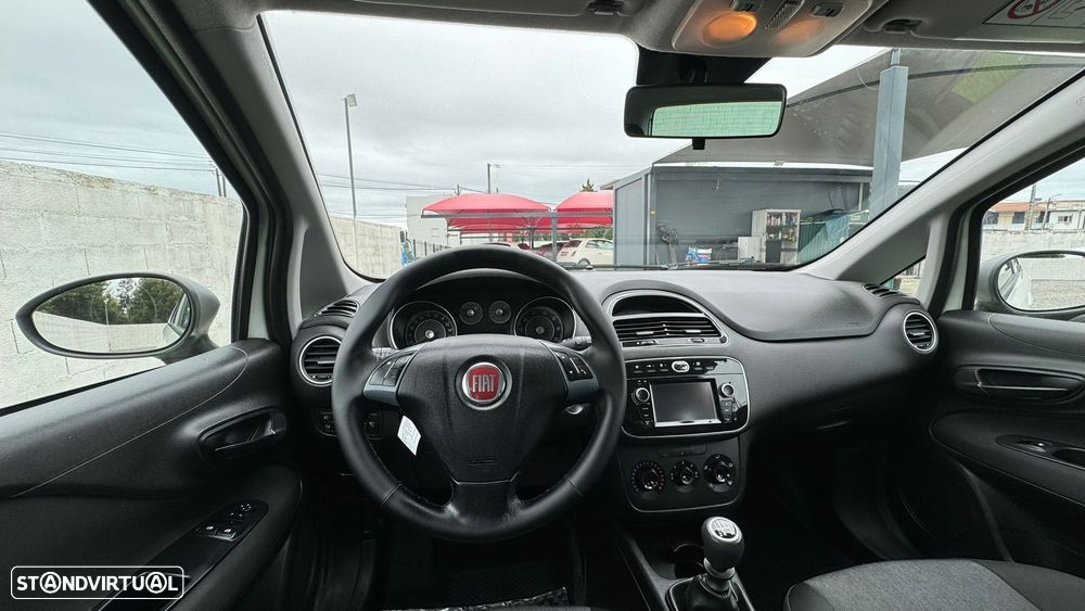 Fiat Punto 1.2 Lounge S&S - 21
