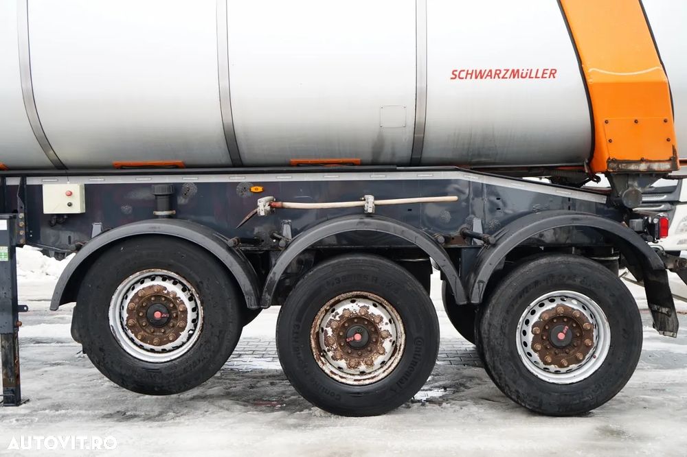 Schwarzmuller BASCĂLĂTOR TERMIC / PENTRU ASFALT / 25 m³ / BACĂLĂTOR / AXĂ RIDICATĂ / SAF / PRELATĂ ELECTRICĂ - 18