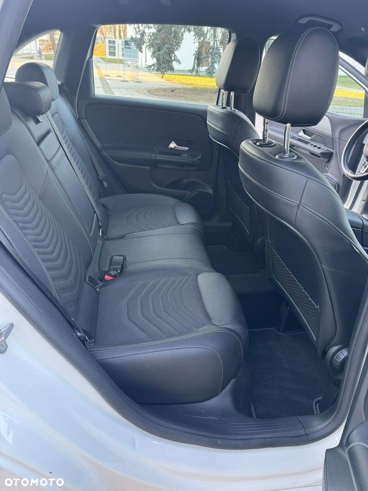 Mercedes-Benz Klasa B 200 d 8G-DCT Edition 2021 - 12