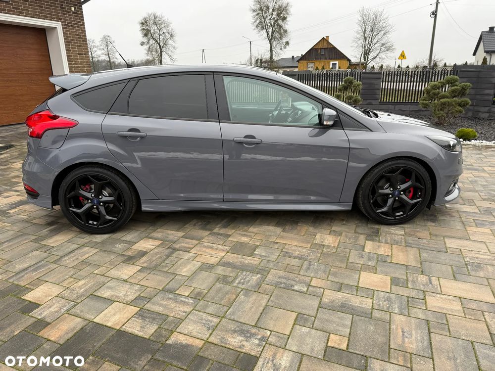 Ford Focus 2.0 TDCi ST-2 - 9
