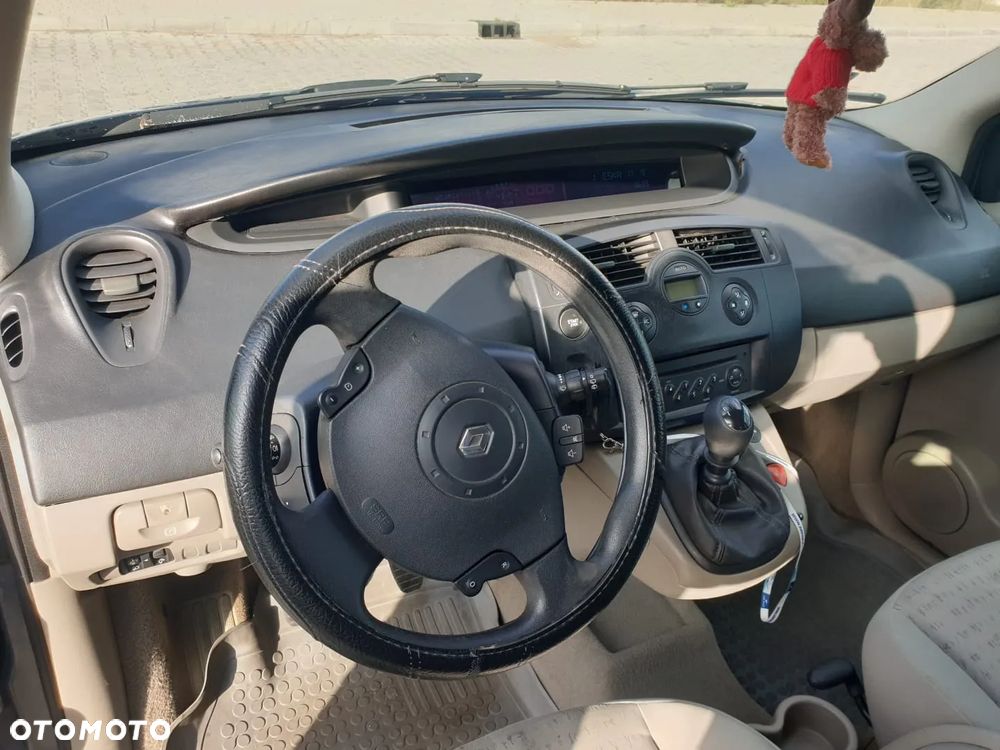 Renault Scenic 1.5 dCi Alize - 9