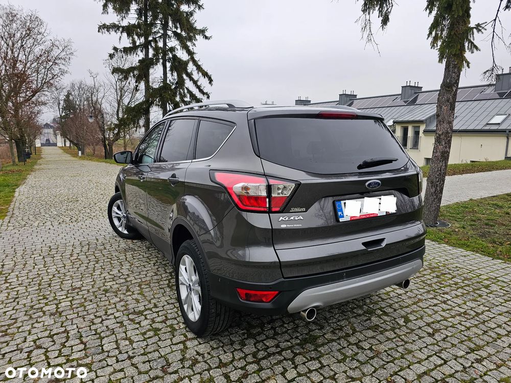 Ford Kuga 2.0 TDCi FWD Titanium Plus - 4