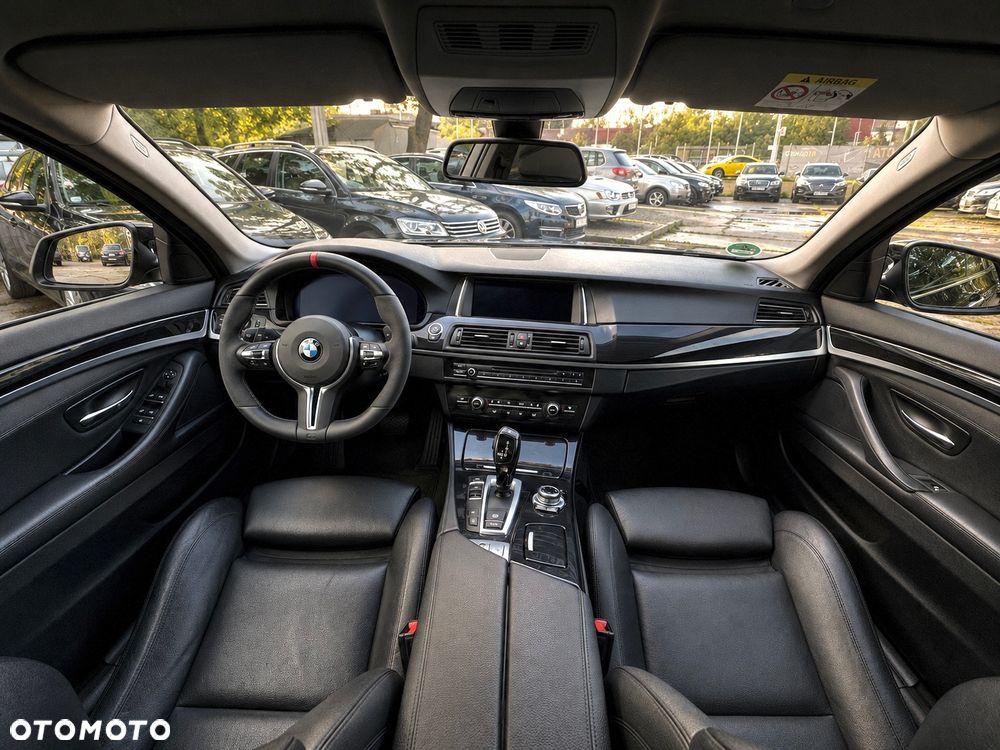 BMW Seria 5 518d M Sport - 11