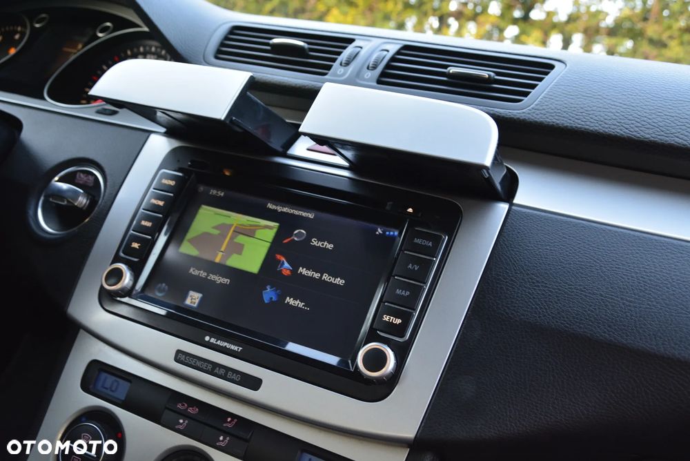 Volkswagen Passat 1.8 TSI Exclusive - 9