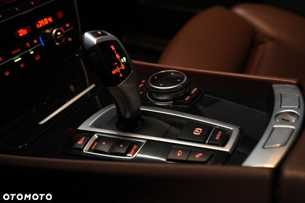BMW 5GT 520d - 16