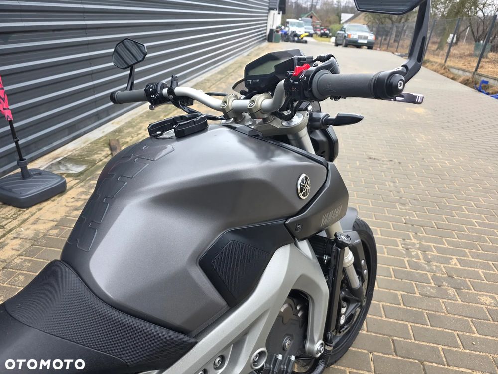 Yamaha MT - 10