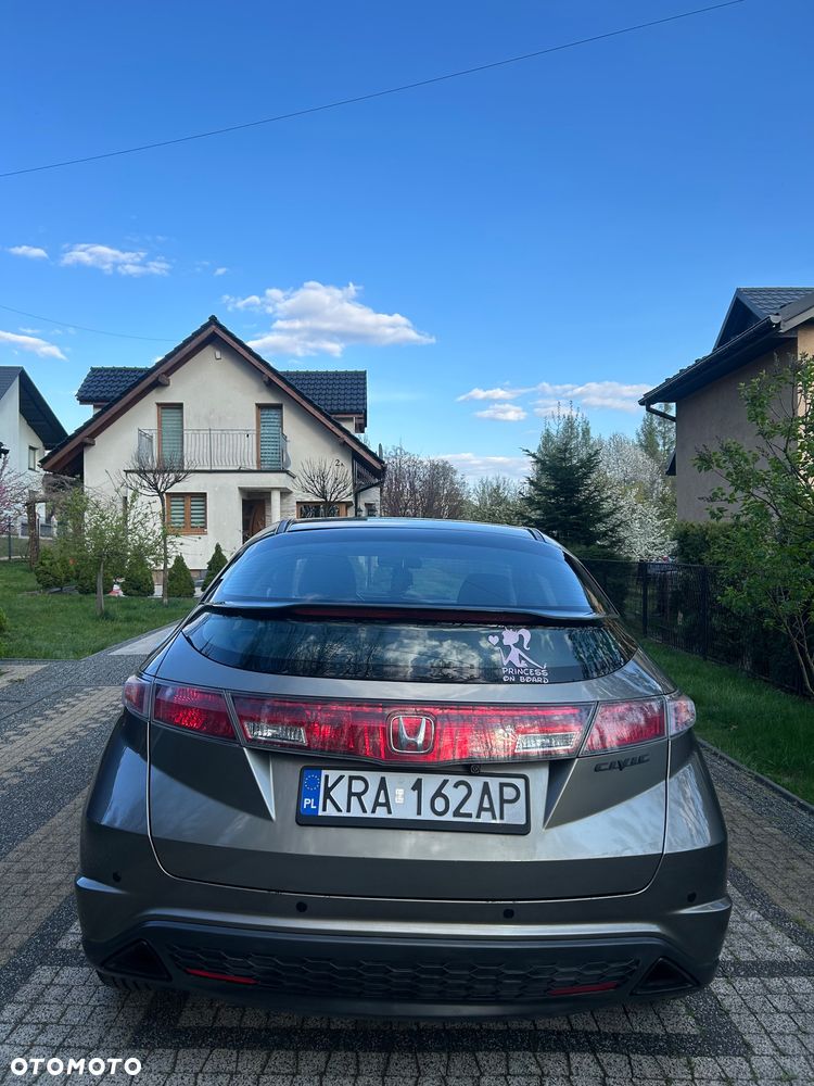 Honda Civic 1.8 Executive - 6