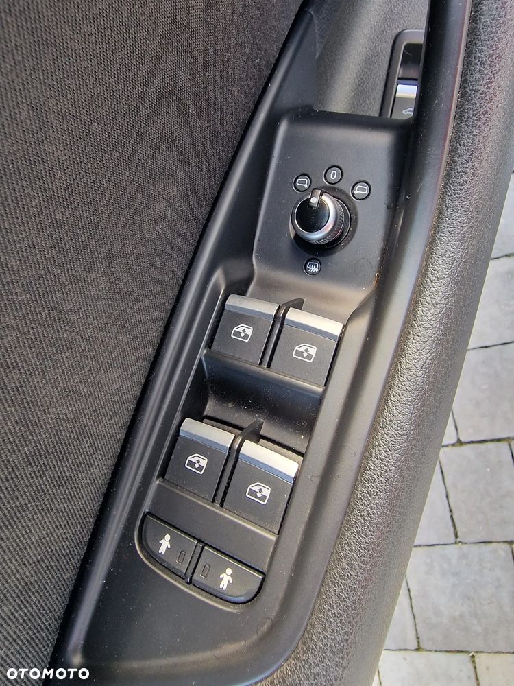 Audi A4 Avant 2.0 TDI S tronic - 17