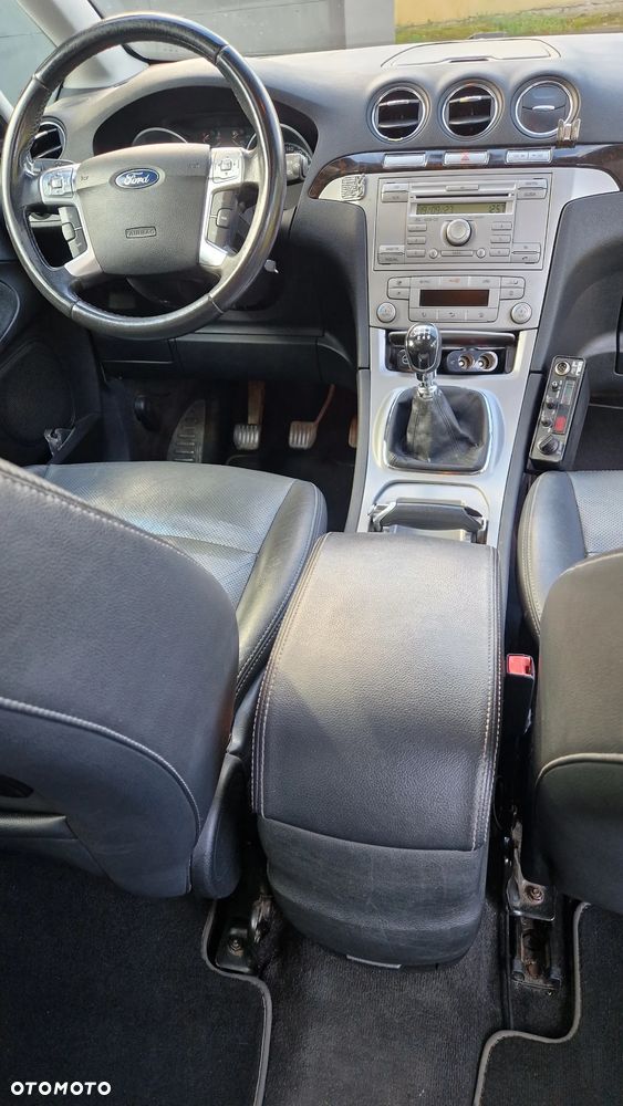 Ford Galaxy 2.0 TDCi Ghia - 7