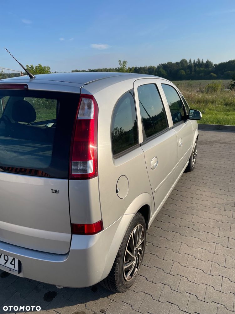 Opel Meriva 1.6 16V Essentia - 8