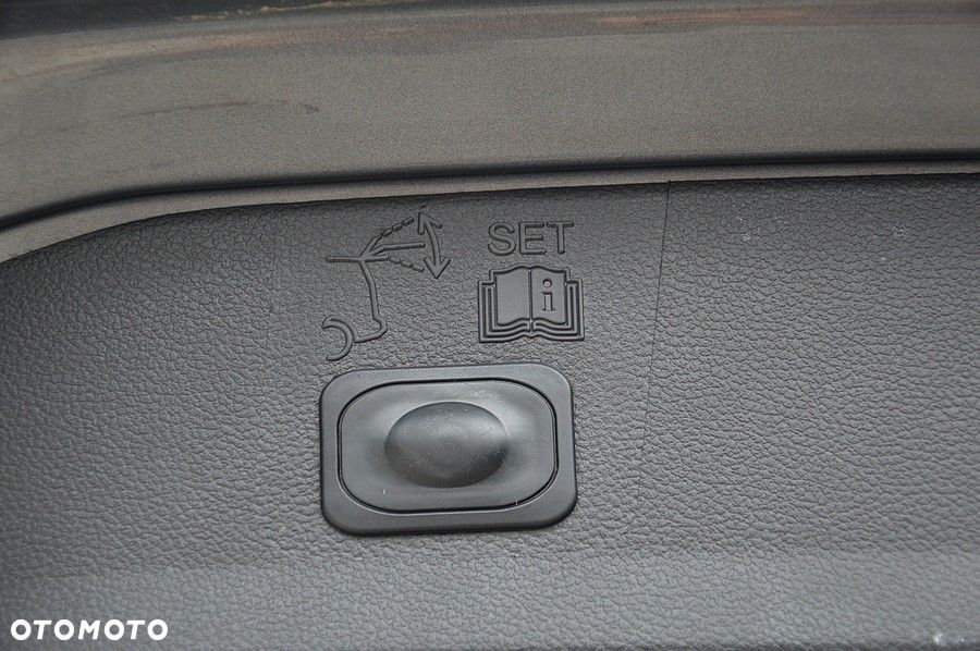 Ford Kuga 2.0 TDCi Individual MPS6 - 39