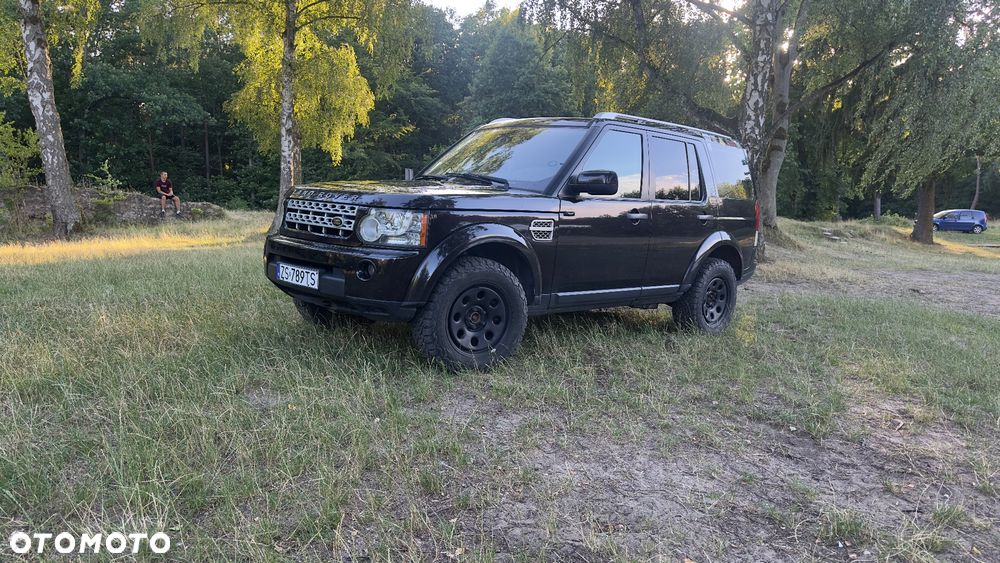 Land Rover Discovery 3.0D V6 SE - 11
